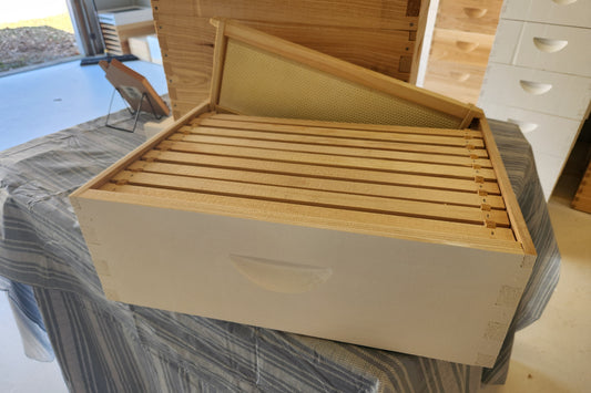 Medium Box - 6 5/8"